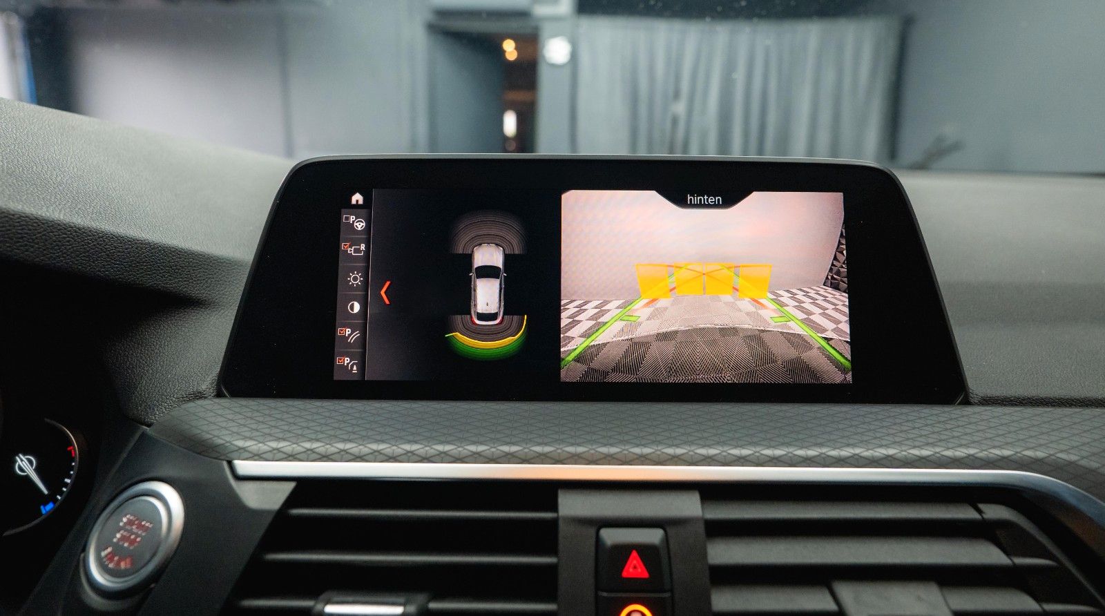 Fahrzeugabbildung BMW X4 xDrive 20d M Sport X Shadow Line *ACC*LED*DAB