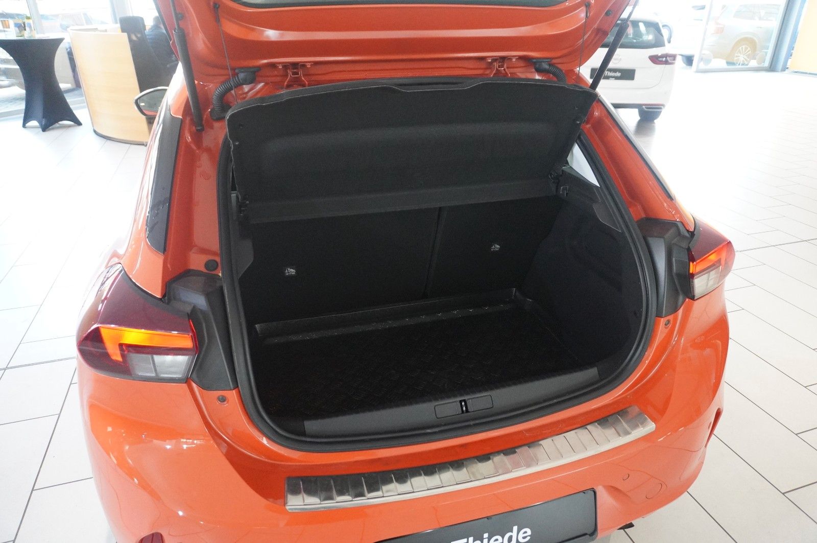 Fahrzeugabbildung Opel Corsa F 1.2 EDITION KLIMA/PDC/USB/TEMP./BT