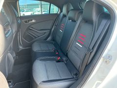 Fahrzeugabbildung Mercedes-Benz A 180 Style LED Navi Einparkhilfe Sitzhzng. 16"