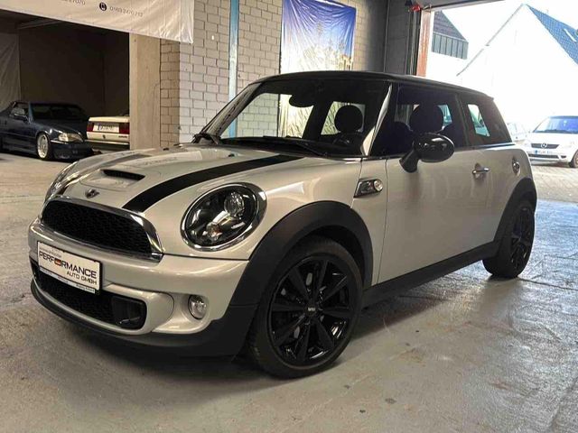 MINI Cooper S Leder Pano Navi Bluetooth an 149€ Mon.