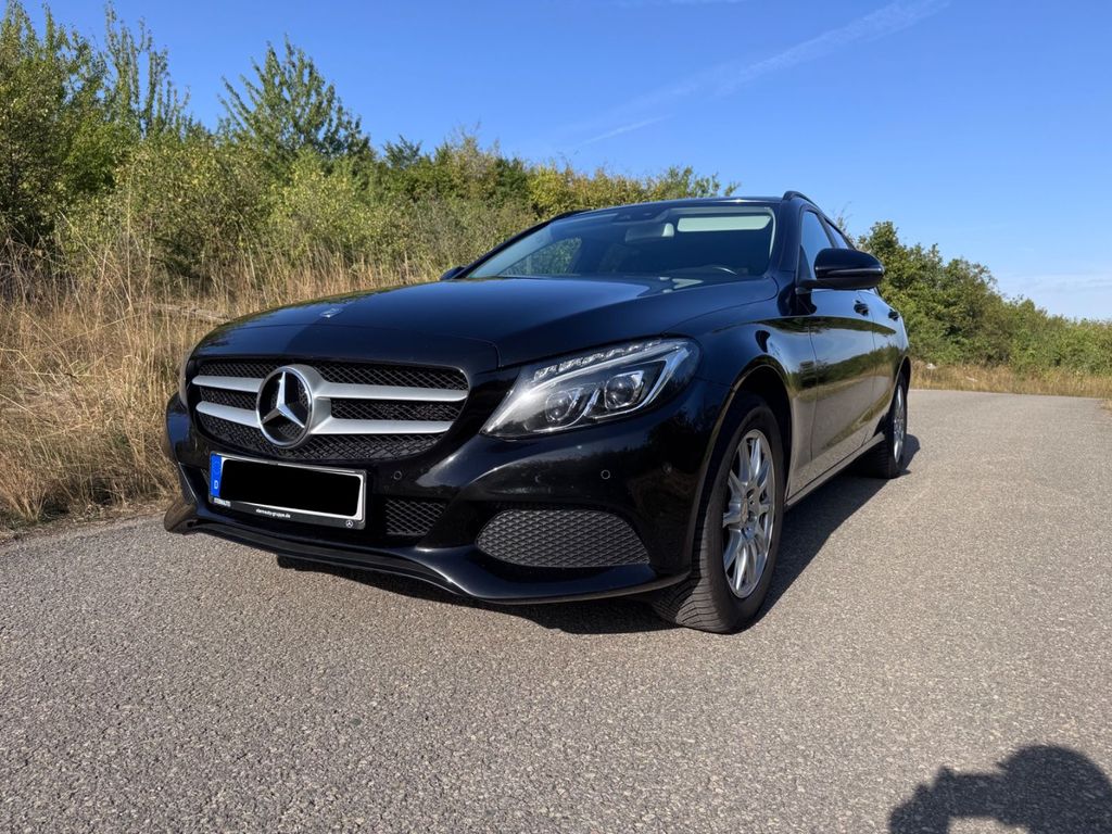 Image of Mercedes-Benz C 220