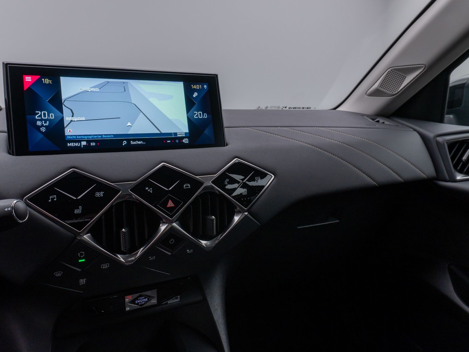 Fahrzeugabbildung DS Automobiles DS3 Crossback Faubourg Kamera Navi Sitzhzg