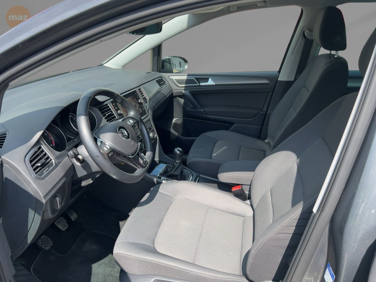 Fahrzeugabbildung Volkswagen Golf VII Sportsvan 1.0 TSI Comfortline Alu Navi