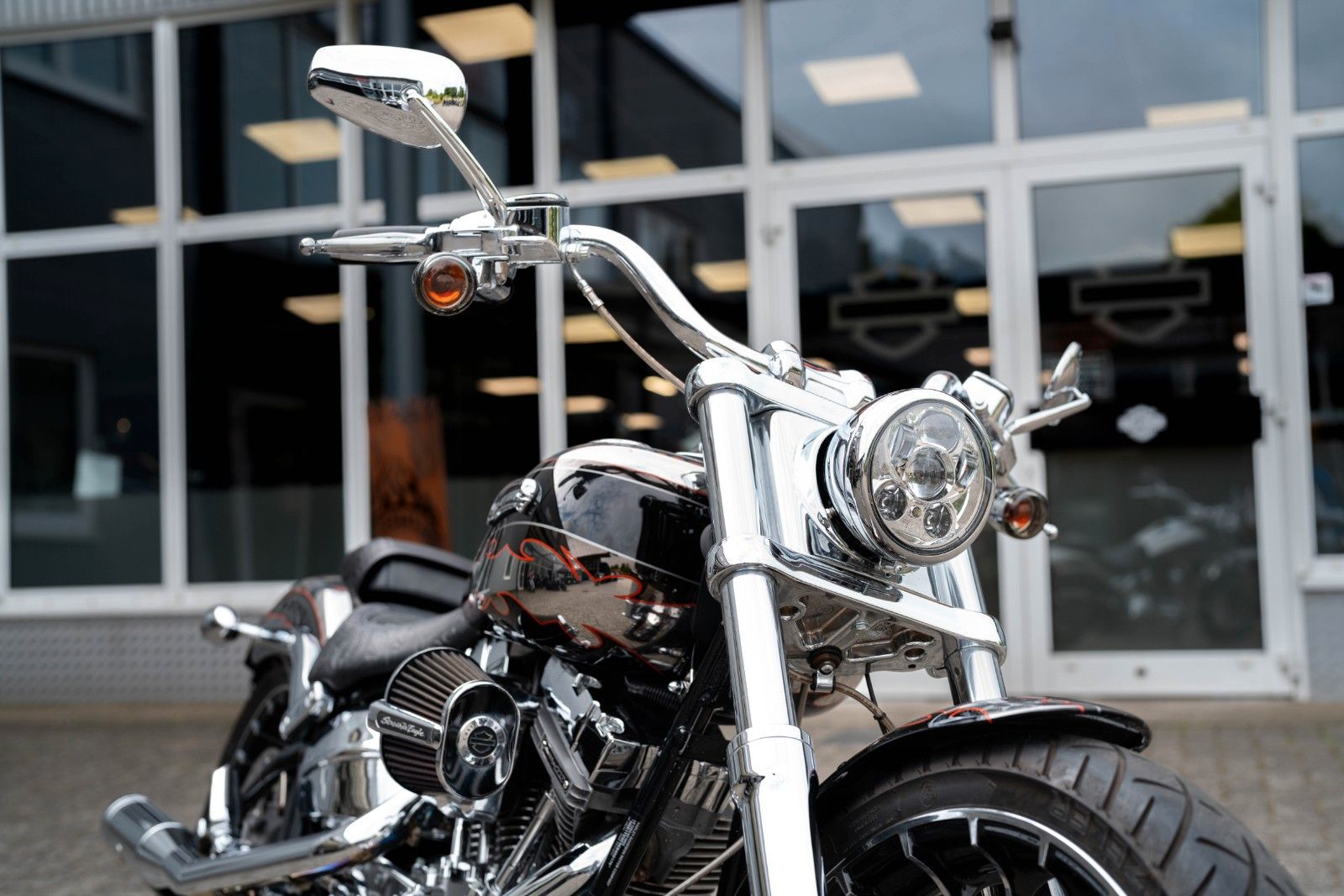 Fahrzeugabbildung Harley-Davidson FXSBSE CVO Breakout 110 cui - Twin Cam - Jekill