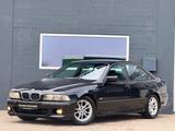 BMW 520i M-Paket ab Werk Xenon,PDC,Sportsitze - BMW 520: 520i M Paket