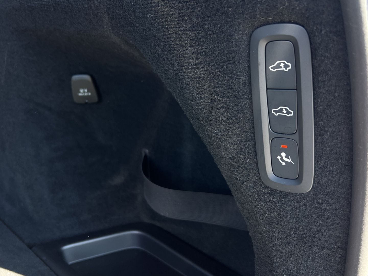 Volvo XC90 Ultra Dark Recharge Plug-In AWD 7-Sitzer foto 22