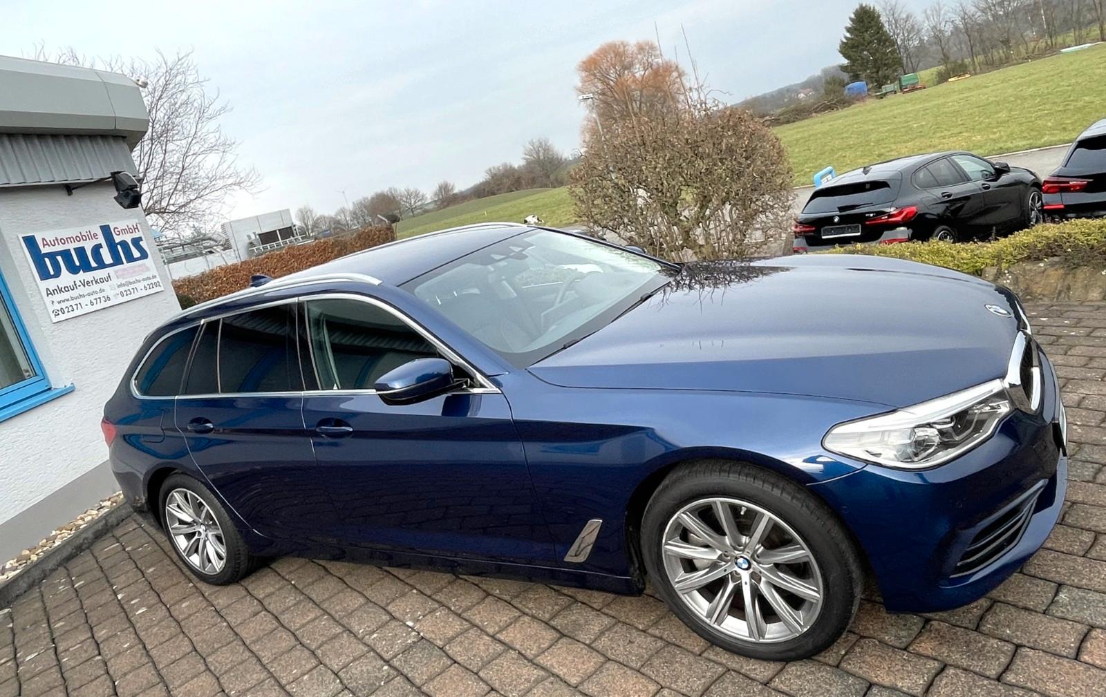 BMW 520d xDrive Touring Sport Line AHK HUD Leder