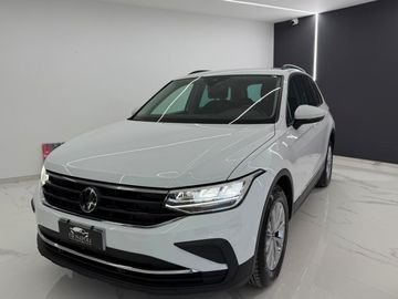 Volkswagen Tiguan - 2