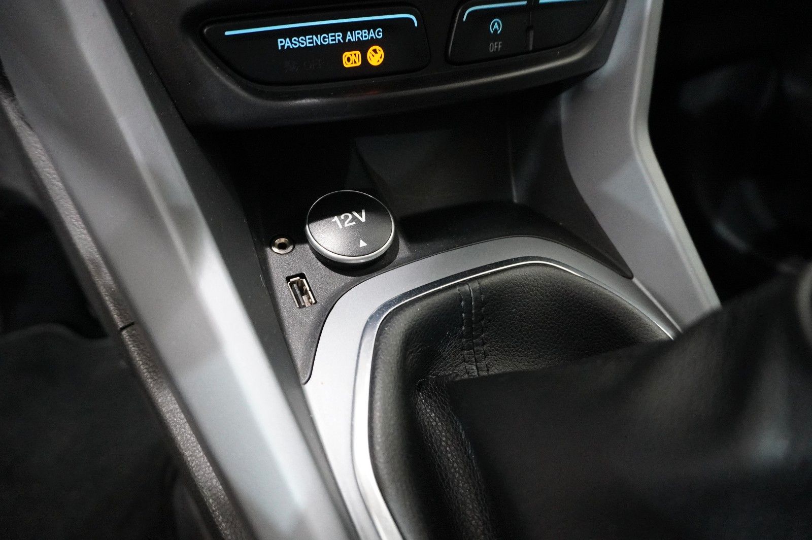 Fahrzeugabbildung Ford B-Max 1.0 TREND KLIMA/PDC/NEBEL/USB/AHK