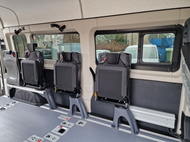 Fahrzeugabbildung Fiat Ducato Rollstuhltranporter Lift 4 Rollstühle
