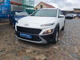 Hyundai KONA 1.0 T-GDI 120 PS DCT 2WD Essential - gebrauchte Hyundai KONA aus dem Jahr 2022