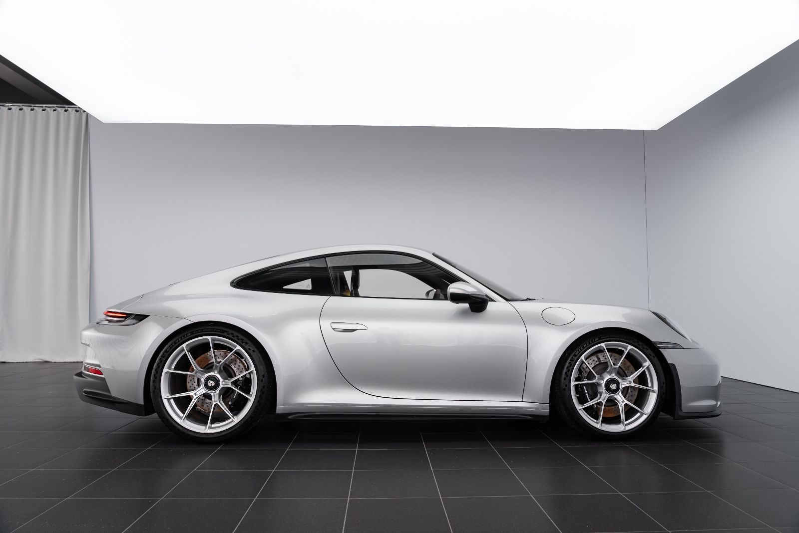 Fahrzeugabbildung Porsche 992 GT3 TOURING VOLLSCHALENSITZE/LIFT/KAMERA