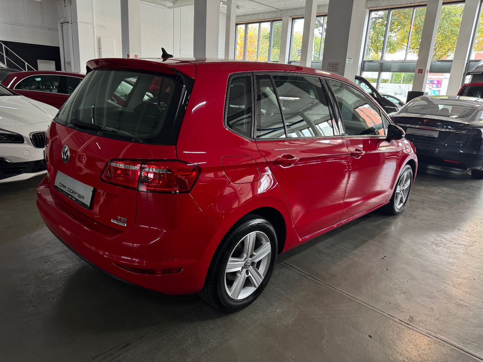 Fahrzeugabbildung Volkswagen Golf 7 TSI SPORTSVAN COMFORTLINE MEDIA PAKET 1.H
