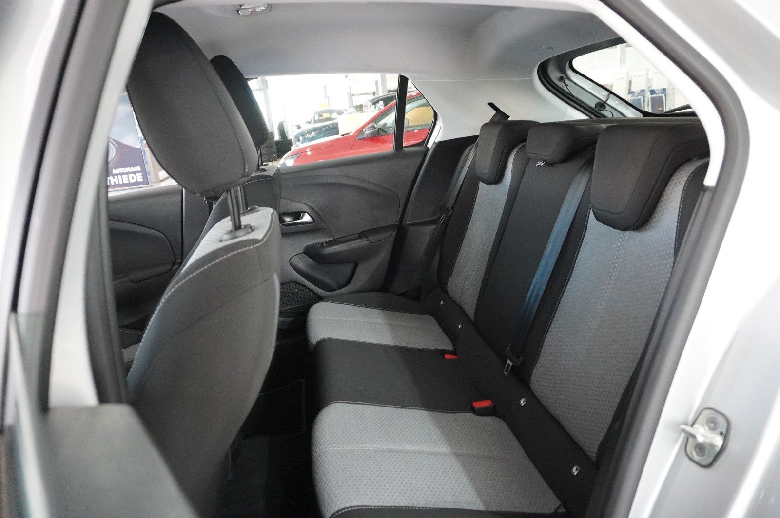 Fahrzeugabbildung Opel Corsa F 1.2 FACELIFT NAVI/LED/KAMERA/VIRTU./DAB+