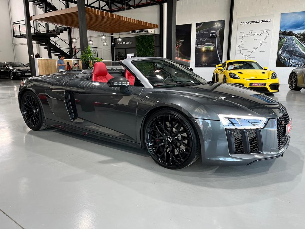 Audi R8