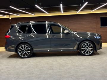 BMW X7 M50 - 10