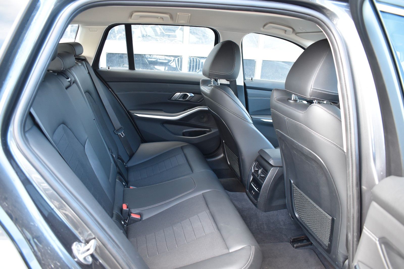 BMW 320 d Touring Advantage*HEAD-UP*LED*NAVI*T-LEDER foto 6