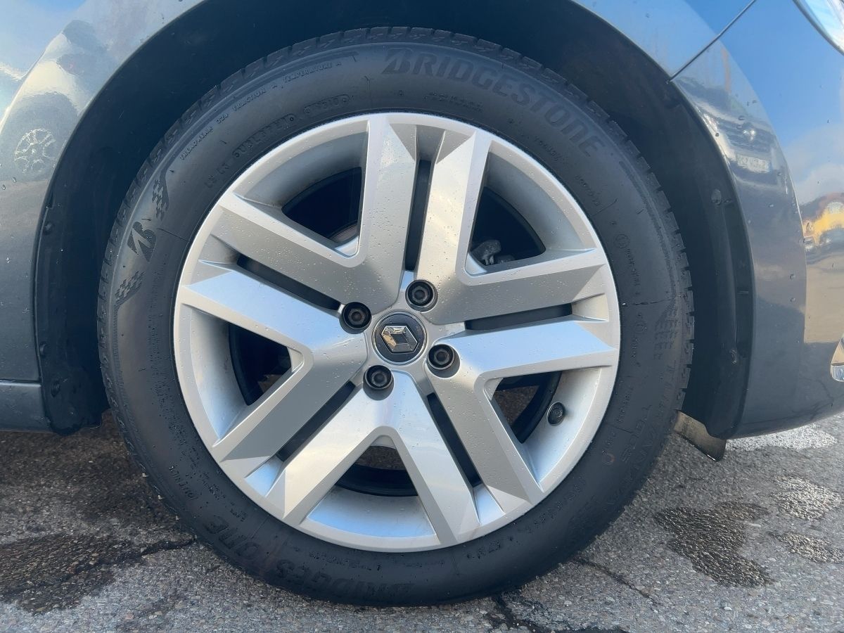 Fahrzeugabbildung Renault Clio ZEN TCe 90 SHZ Navi EPH