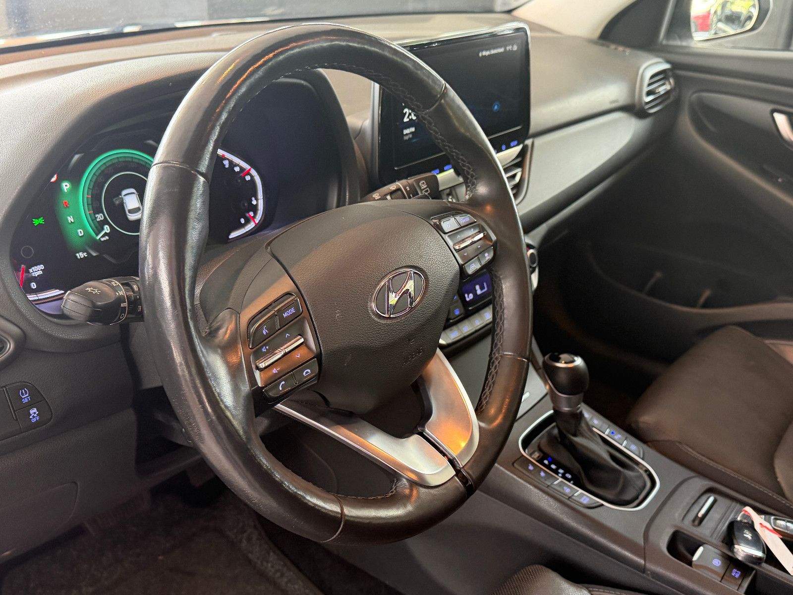 Fahrzeugabbildung Hyundai i30 Prime CW /AUTOMATIK/MEMORY/LEDER/HEIZ-LENKR