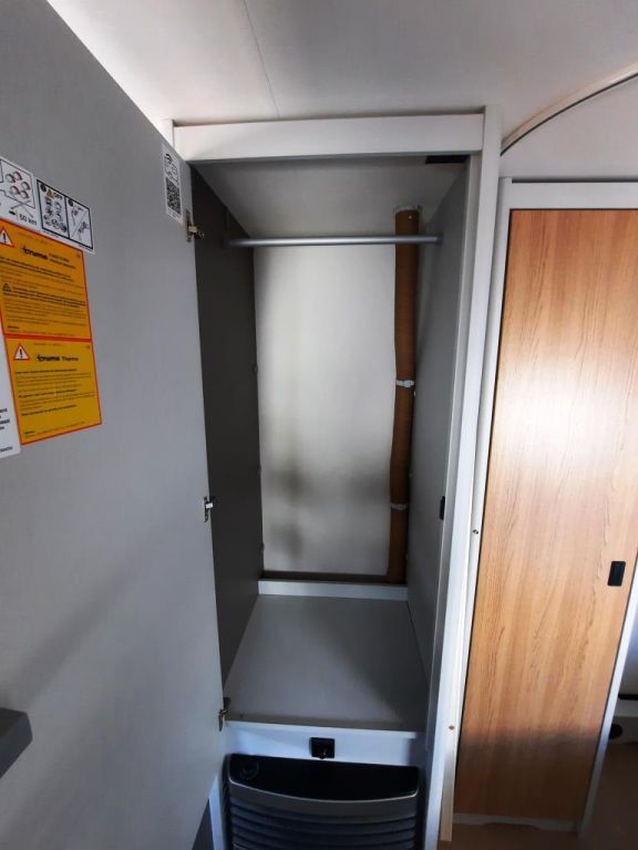 Fahrzeug Übersicht 19 Fahrzeugabbildung Bürstner B66 465 TS Verfüg./Sparen Sie 3.810,- €