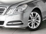 Mercedes-Benz E 200 CGI BE Avantgarde Klimaa. Navi PTS BiX ILS - Mercedes-Benz E 200 aus 2011