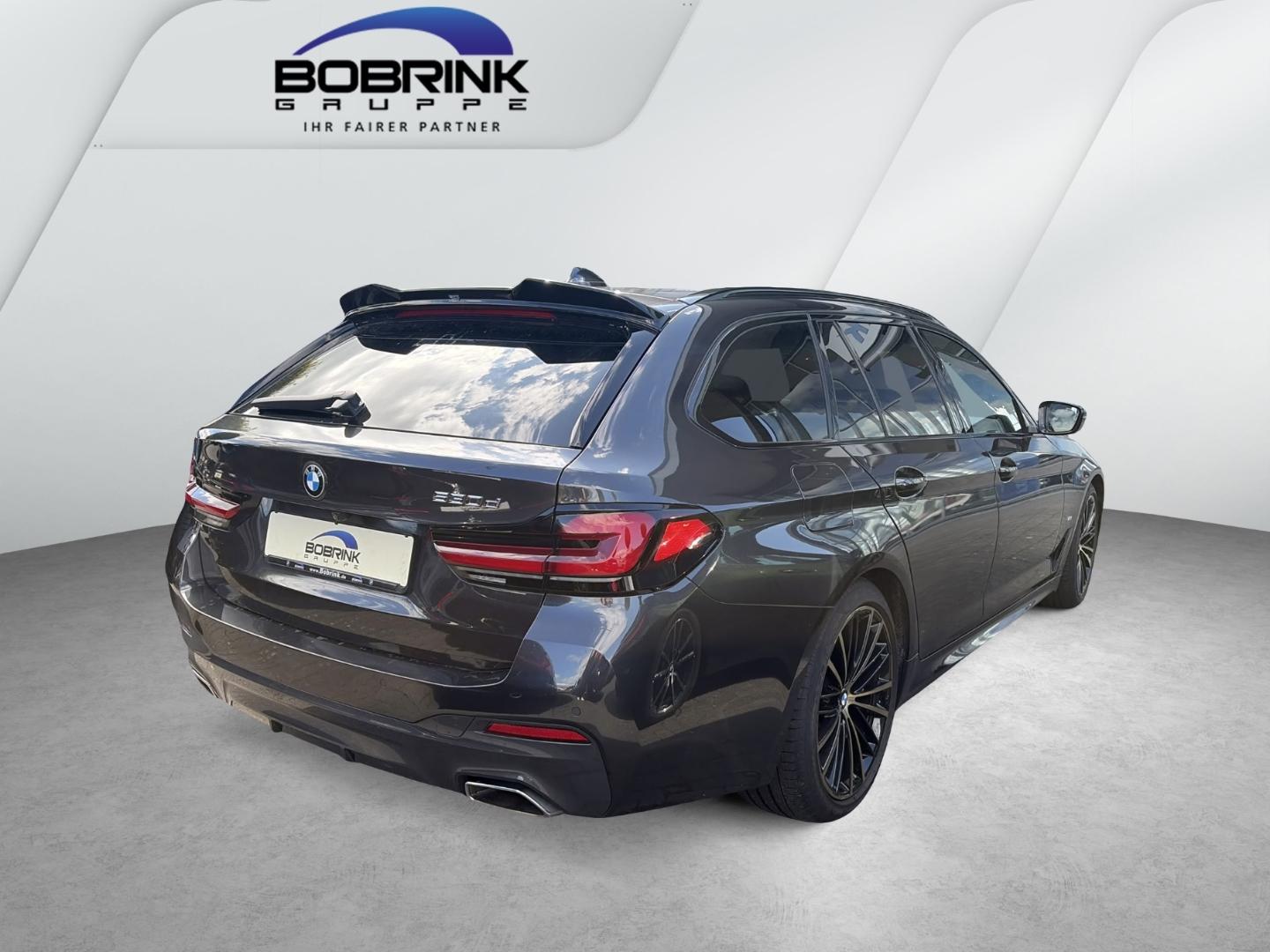 BMW 530 d Touring M Sport Pano Laser Head-Up Shz.