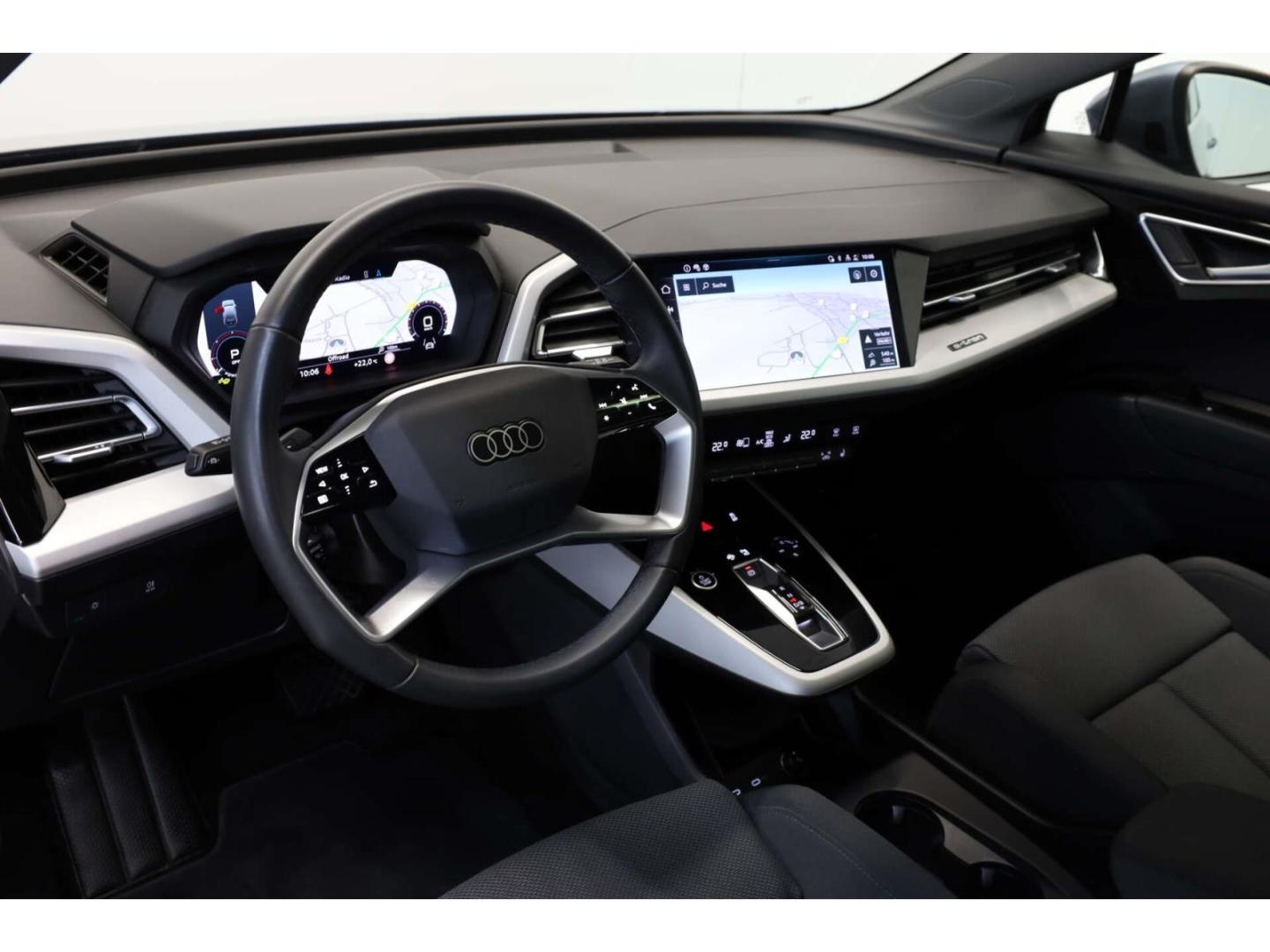 Audi Q4 45 quattro AHK/W-Pumpe/RFK/P-Dach/ACC, миниатюра 9
