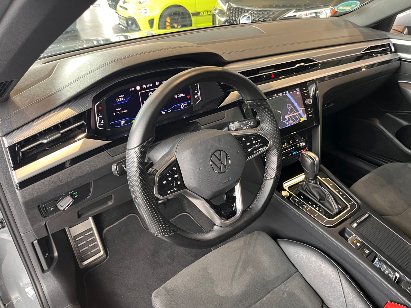 Fahrzeugabbildung Volkswagen Arteon R-Line 360° SHZ LED NAVI