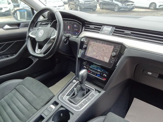 Fahrzeugabbildung Volkswagen Passat Variant/R-Line/Virtual/Pano/Navi/LED/AHK/