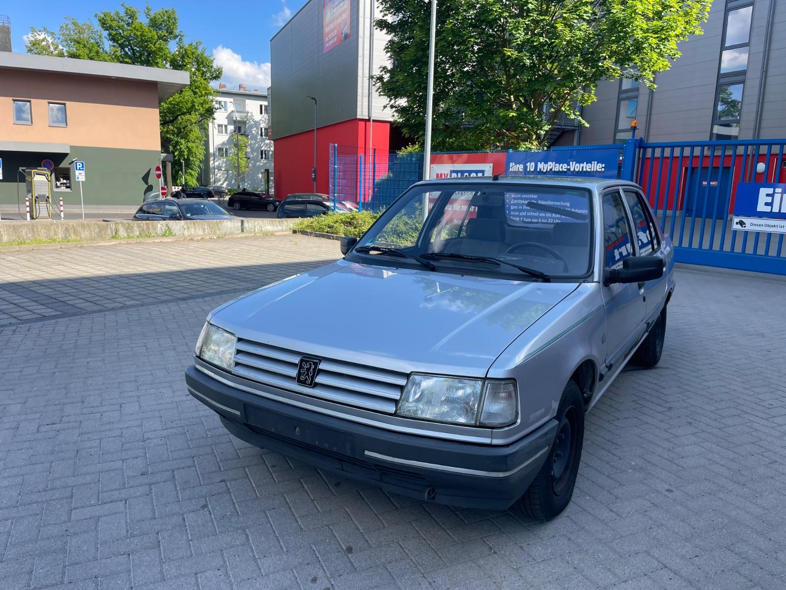 Peugeot 309