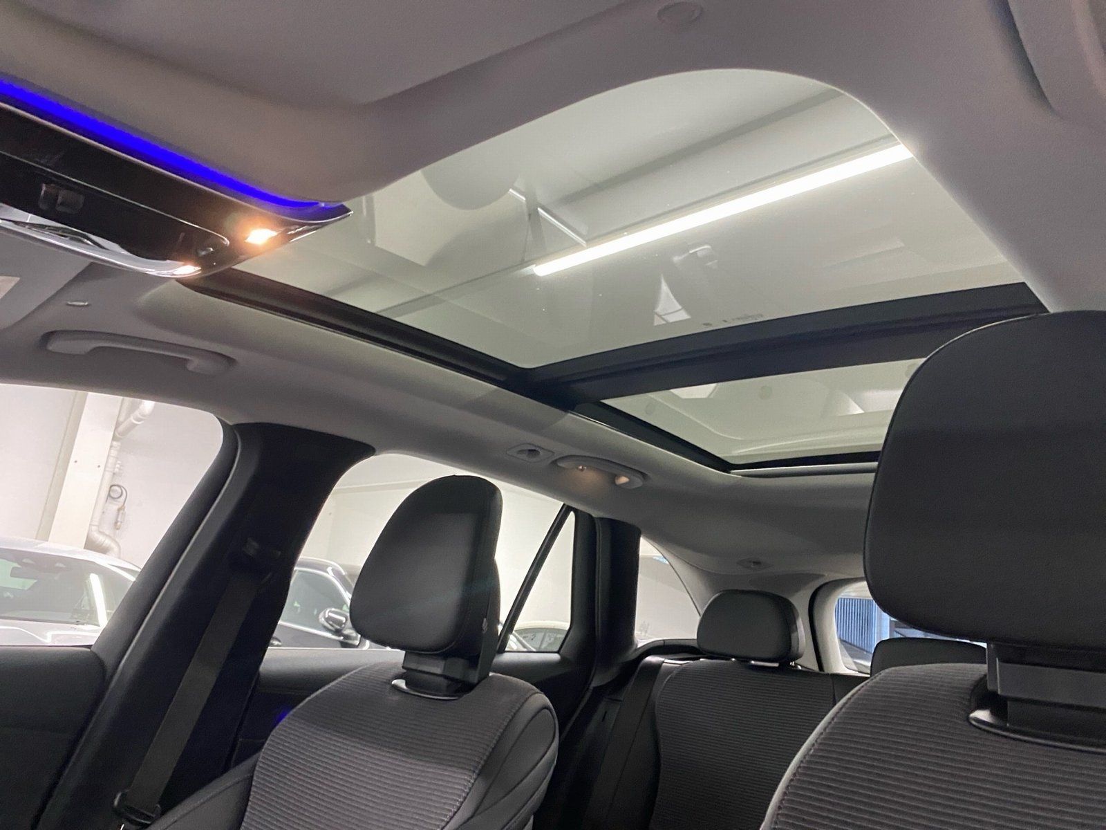 Fahrzeugabbildung Mercedes-Benz GLC 220 d 4M Avantgarde*AHK*Distronic*Pano*360°*