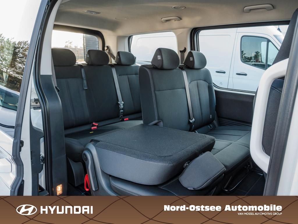 Fahrzeugabbildung Hyundai STARIA 9-Sitzer HEV TREND Easy-Access-P Park-P