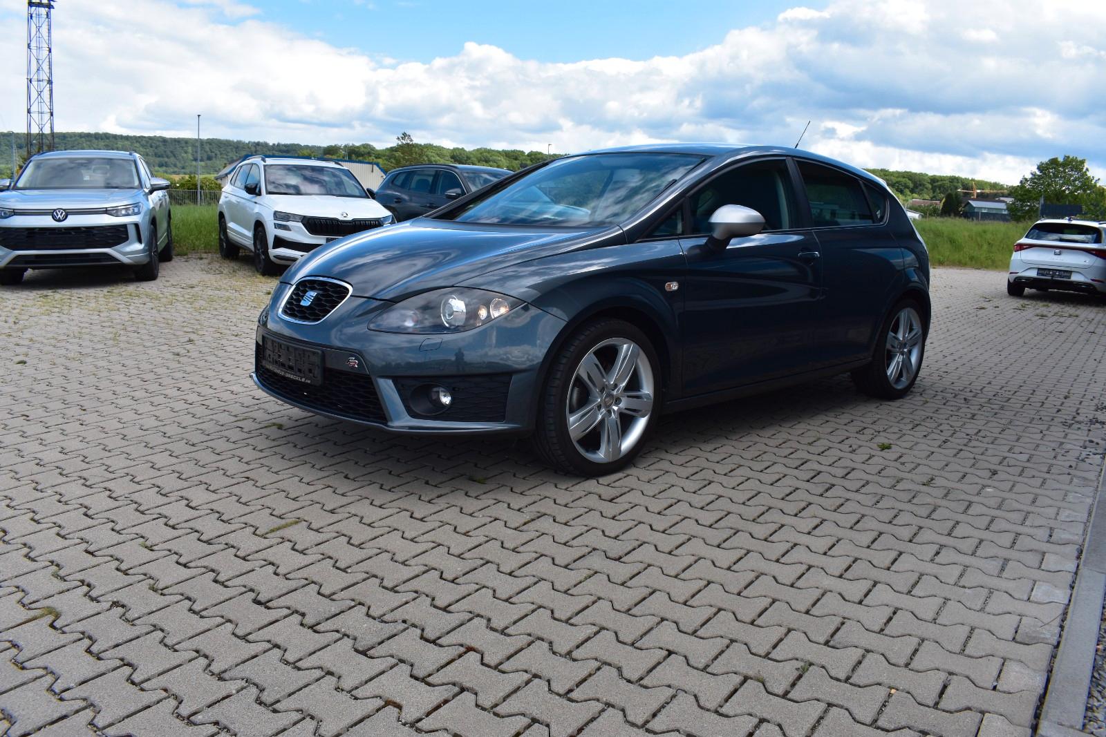 Seat Leon FR /NAVI/LM18"/PDC/SPORT-SITZE