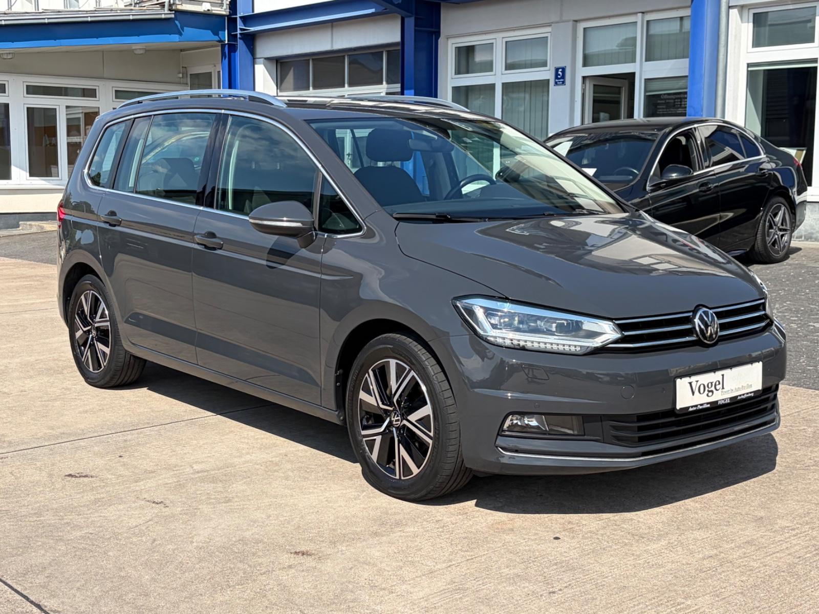 Volkswagen Touran Highline AUT/NAVI/LED/STANDHEIZ/1.Hd!