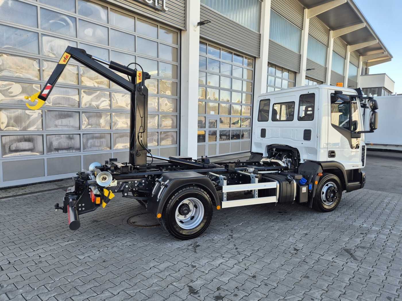 Fahrzeugabbildung Iveco Eurocargo ML80E21K 4x2 Hyva 05-32-K-DIN-BF 2xAHK
