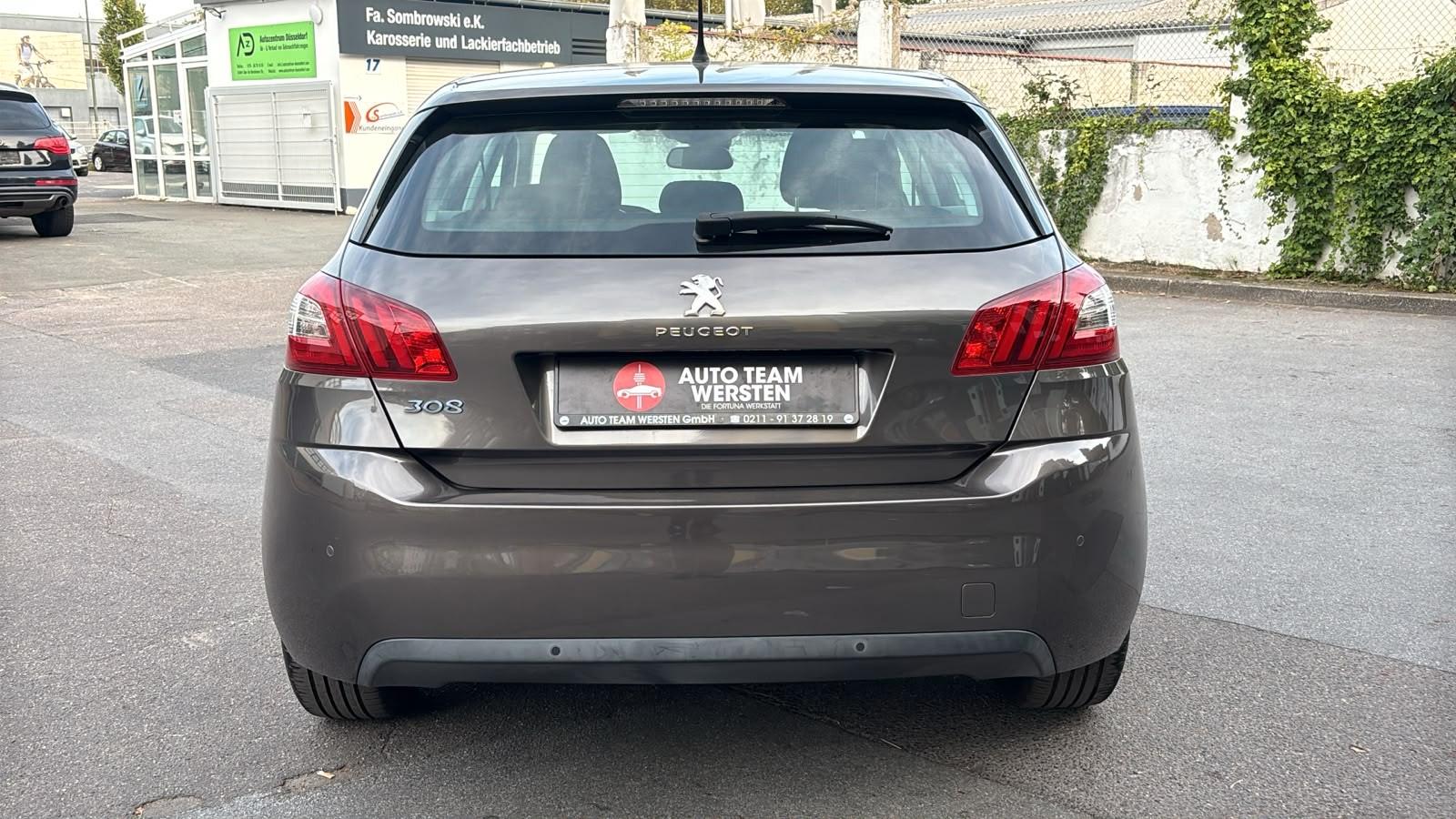 Peugeot 308 Active *1.2 Benzin* *Gut gepflegt*