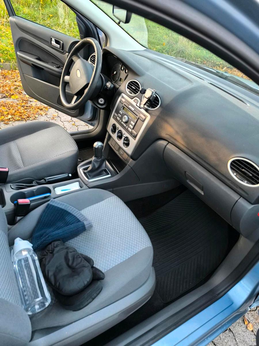 Ford Focus 2006 — photo 12