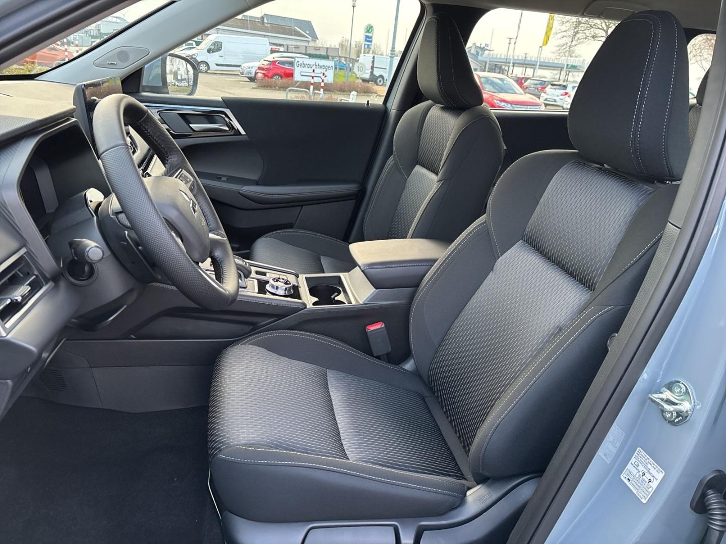 Mitsubishi Outlander Plug-in Hybrid BASIS 2,4l Navi  360 Ka