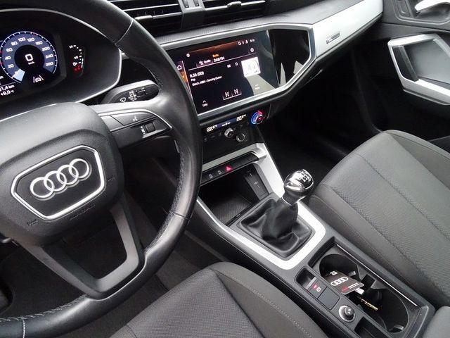 Q3 35 TDI advanced / Komfort-Paket