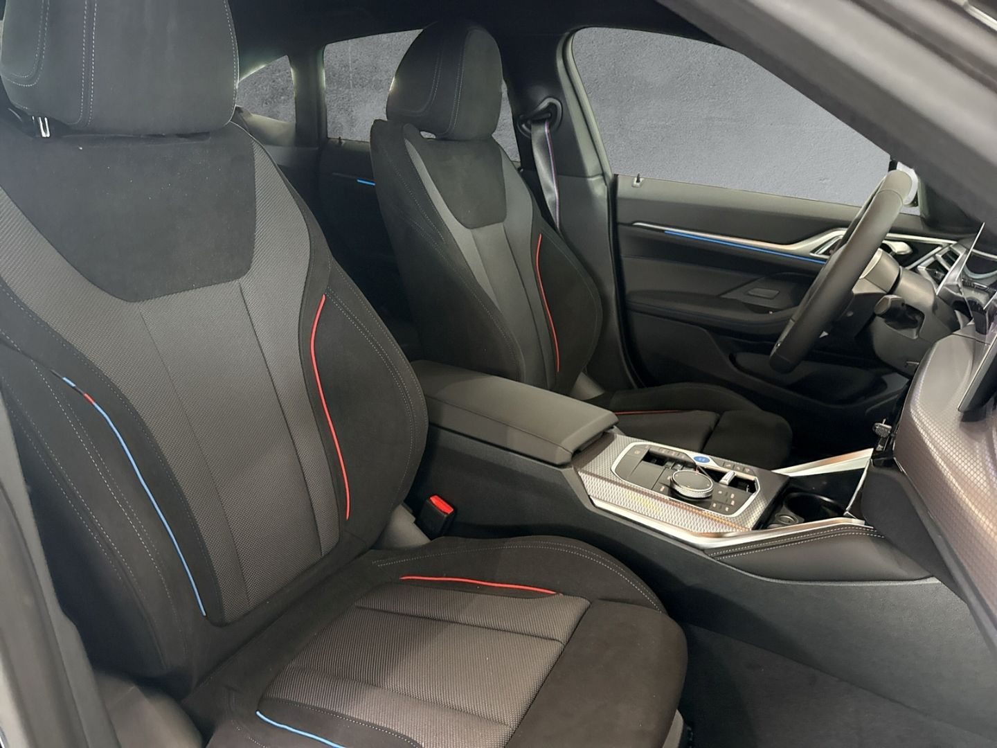 BMW i4 - Bild 10