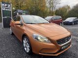 Volvo V40 Summum*Automatik*Navi*Sitzhei - gebrauchte Volvo V40 aus dem Jahr 2013