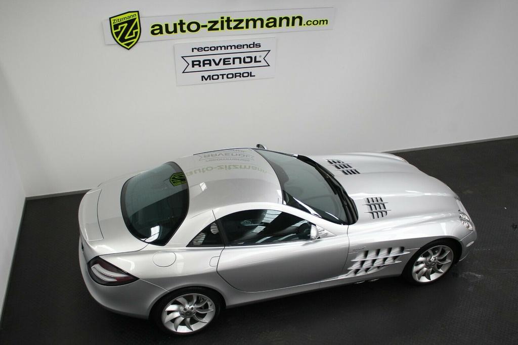 Mercedes-Benz SLR