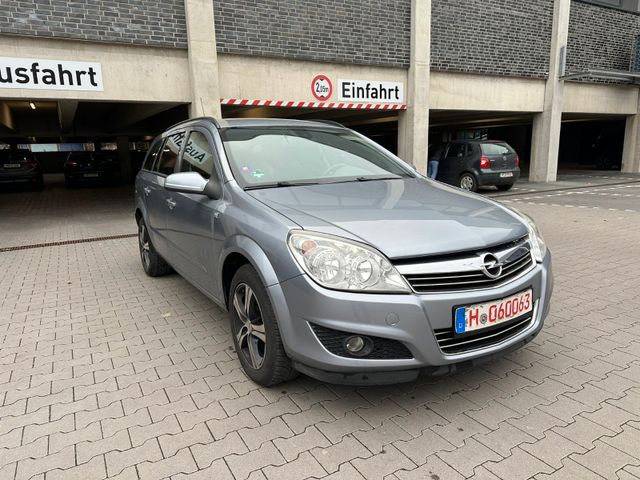 Opel Astra Caravan 1.7 CDTI/AHK/Navi/scheckheft/TÜV