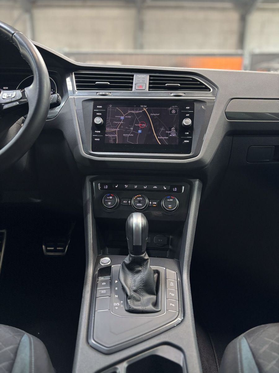 Fahrzeugabbildung Volkswagen Tiguan 1.5 TSI IQ.DRIVE#DSG#LED#ACC#Spur#Keyless