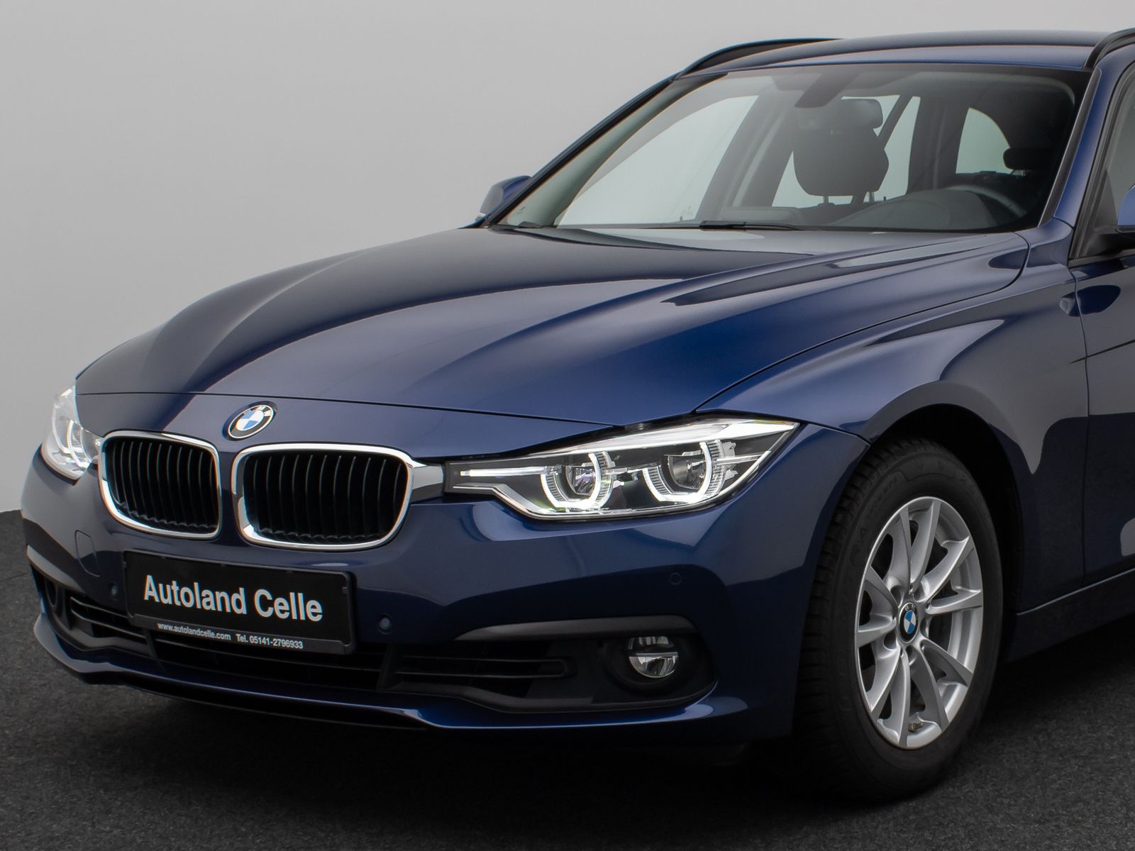 Fahrzeugabbildung BMW 320i Advantage HiFi Navi Lordos PDC LED Alarm