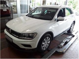 Tiguan 2.0TDI Sound AHK/Navi/App-Connect/ACC/PDC