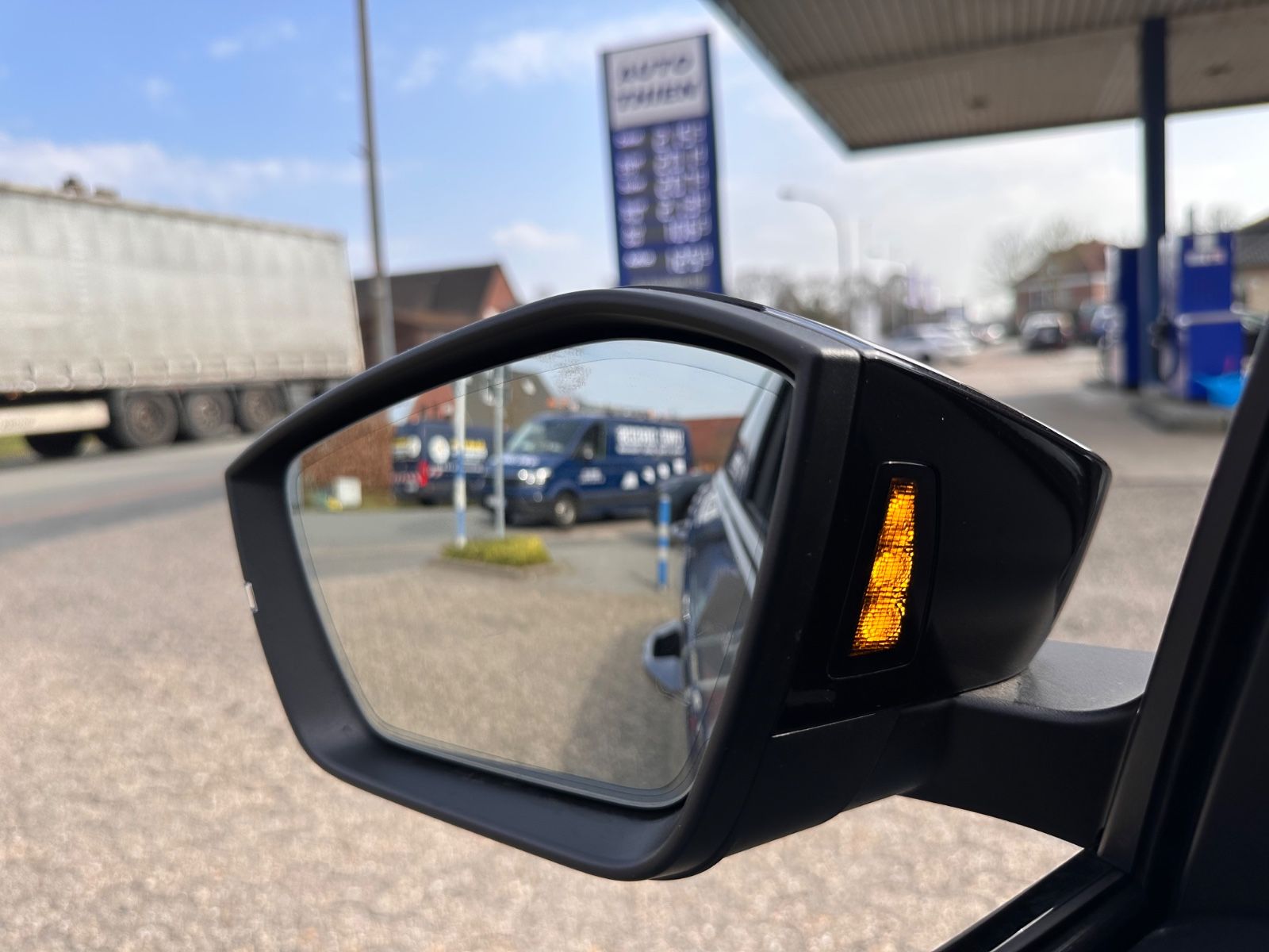 Fahrzeugabbildung SKODA Octavia Combi RS 2.0 TSI Matrix/Pano/Navi/ACC