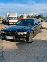 BMW  E38 728i - BMW 728: E38 728i