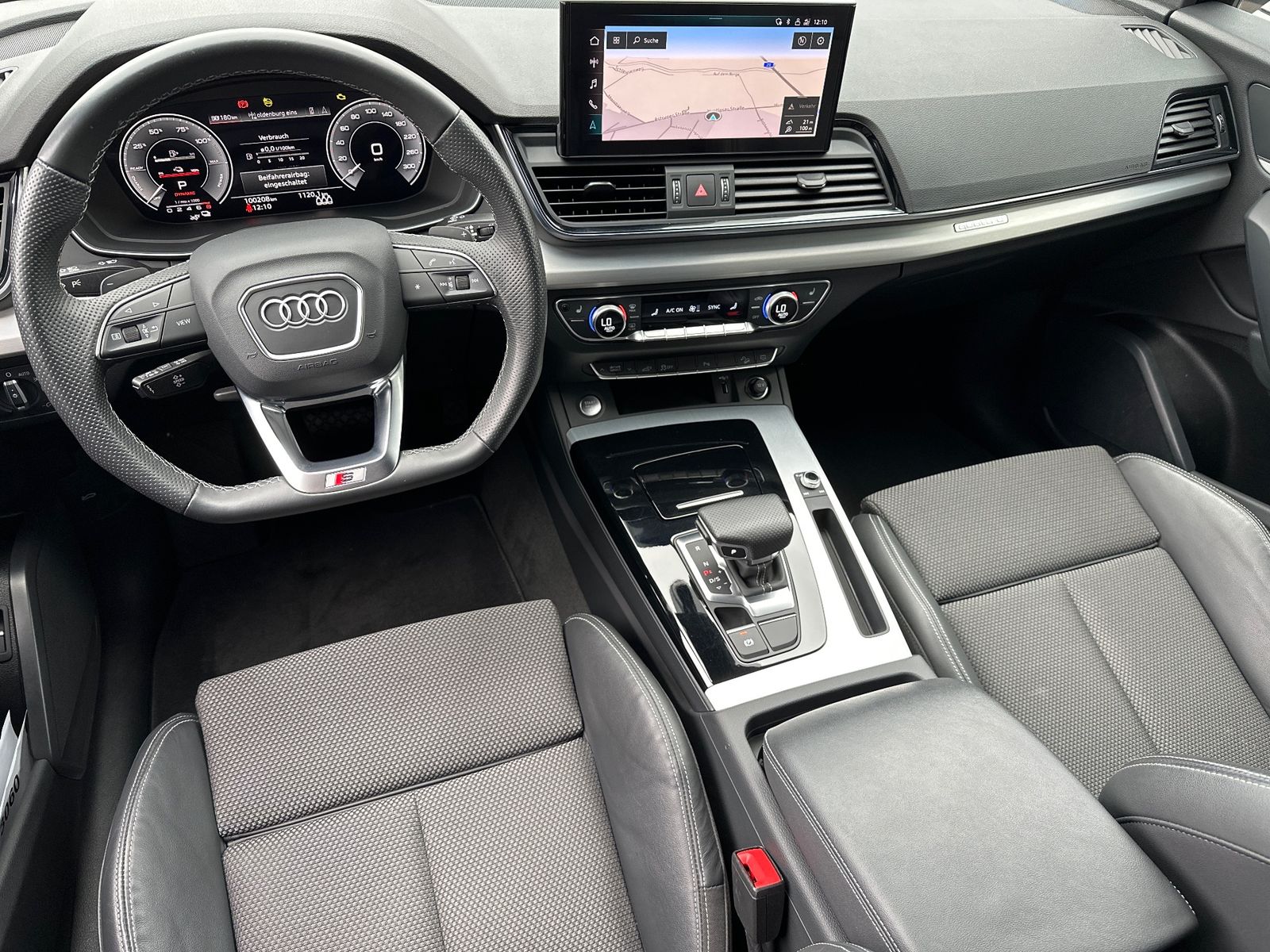 Fahrzeugabbildung Audi Q5 50 TFSI e Quattro S-Line NAV+LED+AHK+KAM