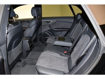 Audi Q8 - 9